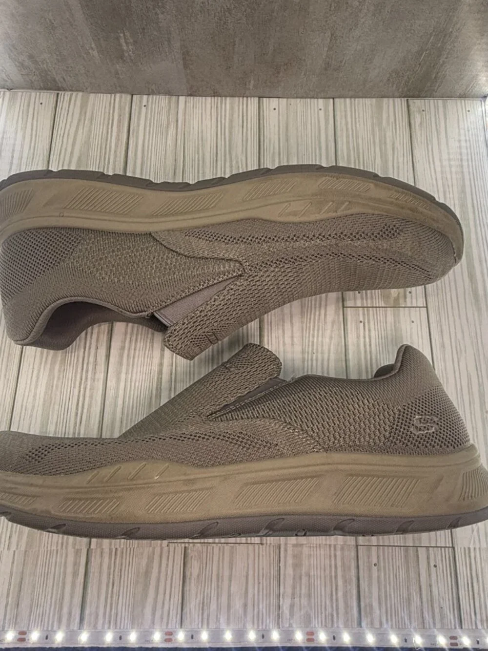 Skechers Relaxed Fit Air-Cooled Memory Foam Slip On Shoes Men's 14 Taupe 204849